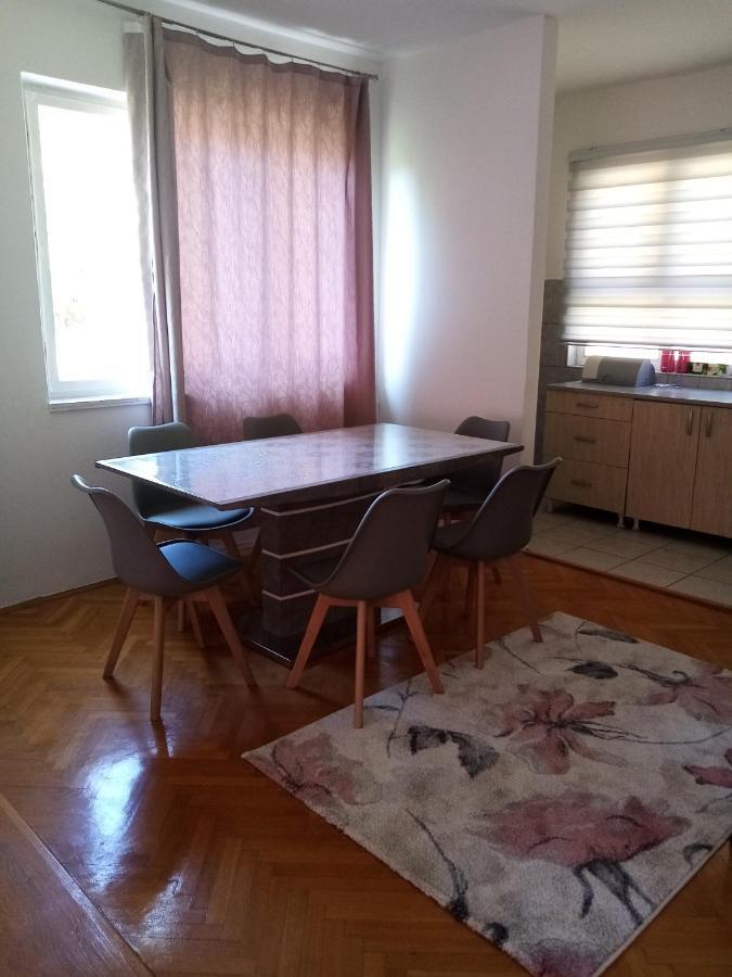 Apartments Suzana Čapljina エクステリア 写真