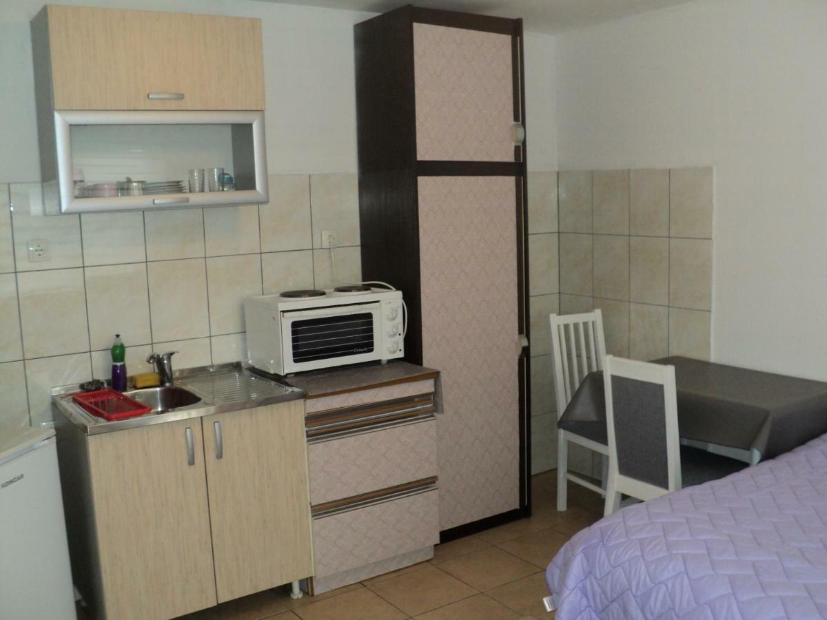 Apartments Suzana Čapljina エクステリア 写真